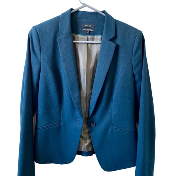 Gorgeous EUC RW&Co Teal Blazer - 2 - Picture 2 of 12